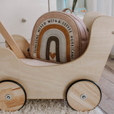 Little-Who-Rucksack-Kinder-Grosser-Regenbogen-Hedwig-in-Laufwagen