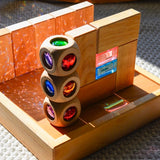 Zauberwürfel von Bauspiel lichtdurchflutet