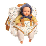 Pomea Rucksack mit Puppentrage von Djeco_Ansicht mit Puppe