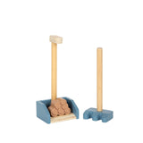Schaufel, Harke und Pferdeäpfel von small foot Pferde-Spielset mit Stall und Zubehör
