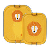 Große und kleine Lunchbox Mr. Lion von Trixie nebeneinander