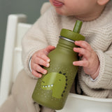 Edelstahl-Trinkflasche "Mr. Dino" für Kinder von Trixie_350 ml_Trinkflasche Mr. Dino mit Kind_2