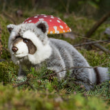 Waschbär Kuscheltier von Hermann Teddy_29 cm_Waschbär in der Natur_2
