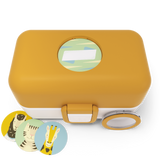 Nahaufnahme von Lunchbox Bento-Box von monbento in senfgelb