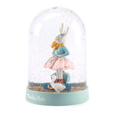 Seitenansicht von Schneekugel Kaninchen von Moulin Roty