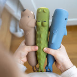 Kinder-Taschenlampen von Rabbit & Friends in Hand gehalten