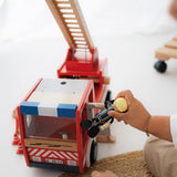 Feuerwehrauto von small foot_03