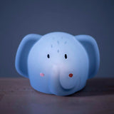 Nachtlicht Mrs. Elephant von Trixie leuchtend